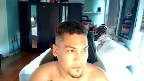 Snapshot of papiinyc21 chatting on July 31, 2026, 5:01 pm PapiiNyc21 online show from July 31, 2026, 5:01 pm