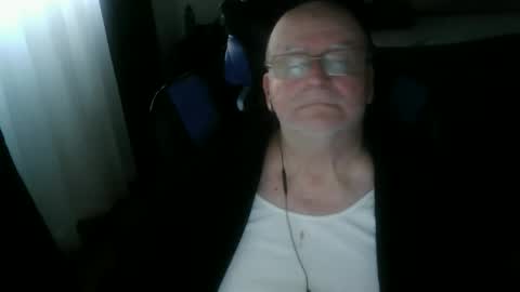 papilly online show from April 12, 2026, 10:42 am