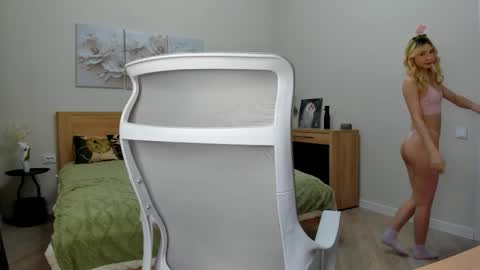 Snapshot of paradi_se chatting on February 20, 2026, 8:38 am Melena online show from February 20, 2026, 8:38 am