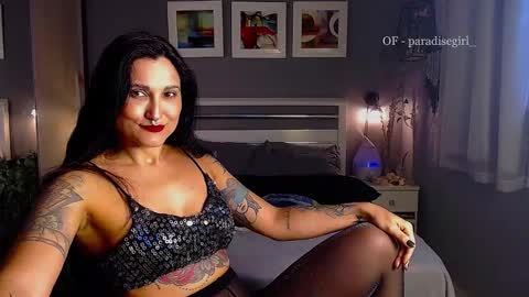 Snapshot of paradisegirl_ chatting on January 6, 2025, 9:43 pm My alter ego Betinna Flowers - a tattooed Miss  -   Are you missing me come in here  -  online show from January 6, 2025, 9:43 pm