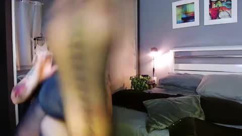 Snapshot of paradisegirl_ chatting on October 15, 2025, 5:57 pm My alter ego Betinna Flowers - a tattooed Miss  -   Are you missing me come in here  -  online show from October 15, 2025, 5:57 pm