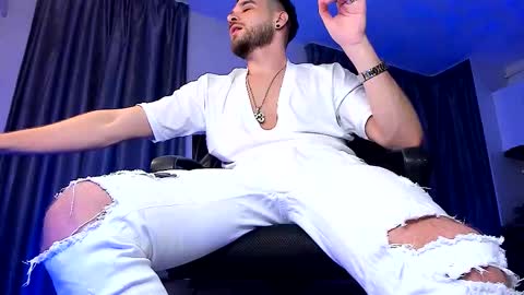 Paris online show from January 15, 2026, 6:00 pm