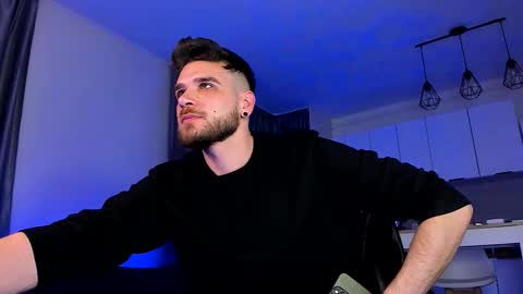 Paris online show from February 7, 2026, 10:24 pm