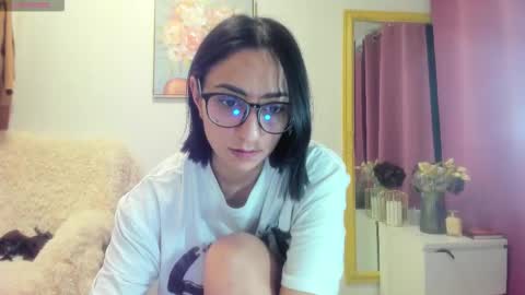 Paris online show from February 22, 2026, 7:12 pm