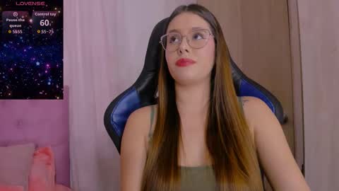 Paris online show from February 13, 2026, 6:15 pm