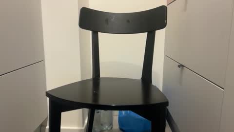 pas43 online show from November 28, 2025, 10:12 pm