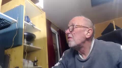 pascal88881 online show from December 28, 2024, 12:04 am