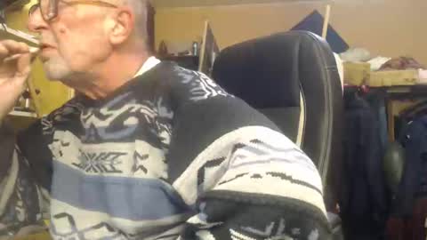 pascal88881 online show from January 2, 2025, 11:20 am