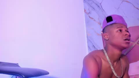 passion_black_ online show from April 16, 2026, 9:39 pm