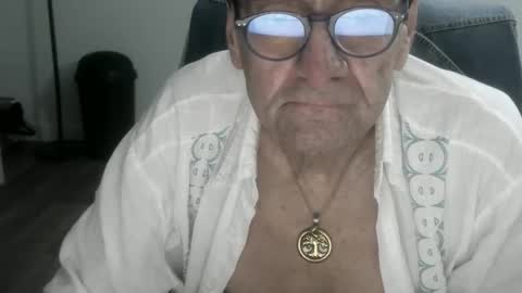 Snapshot of pastelito76 chatting on February 20, 2026, 2:39 pm Bob online show from February 20, 2026, 2:39 pm