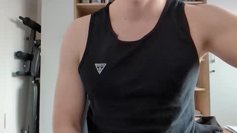 Snapshot of patii132 chatting on February 2, 2026, 10:03 am patii132 online show from February 2, 2026, 10:03 am