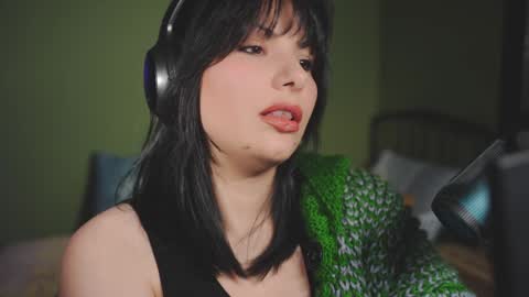 Snapshot of patricia_bennett chatting on January 1, 2025, 7:43 pm Patricia online show from January 1, 2025, 7:43 pm