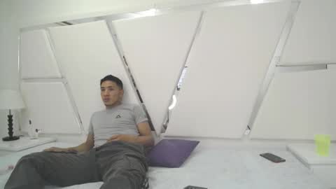 patrick_and_greeicy online show from December 18, 2024, 3:37 am