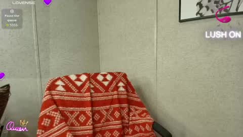 pattymycakes69 online show from April 13, 2026, 2:39 am