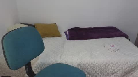 pau cute online show from December 15, 2025, 8:02 pm