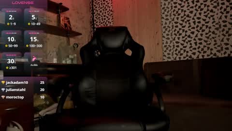 Snapshot of paul_rolex_ chatting on December 11, 2024, 11:51 am Paul Rolex Jane online show from December 11, 2024, 11:51 am