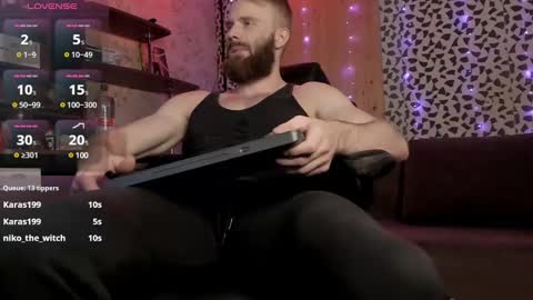 Snapshot of paul_rolex_ chatting on December 19, 2024, 5:18 pm Paul Rolex Jane online show from December 19, 2024, 5:18 pm