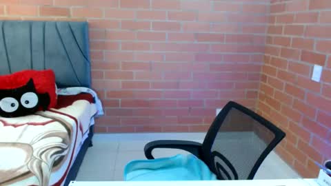 paula__117 online show from July 21, 2026, 8:00 pm