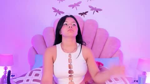 Paula   online show from November 22, 2025, 9:14 pm