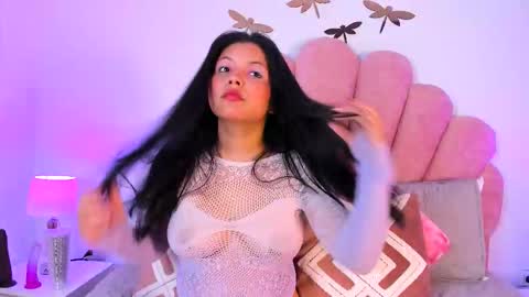 Paula   online show from January 10, 2026, 12:40 pm