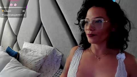 Snapshot of paula_daniela1 chatting on January 31, 2025, 9:05 pm Paula online show from January 31, 2025, 9:05 pm