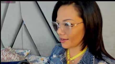 Snapshot of paula_daniela1 chatting on February 22, 2025, 10:09 pm Paula online show from February 22, 2025, 10:09 pm
