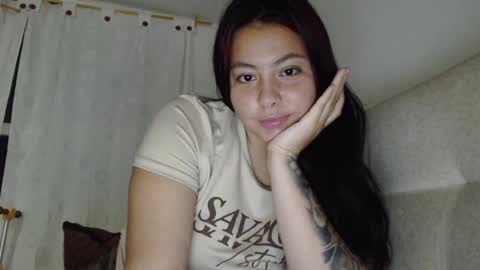 paula_torrez online show from April 18, 2026, 2:37 am