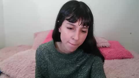 Snapshot of paulainblue chatting on February 11, 2025, 5:37 am online show from February 11, 2025, 5:37 am