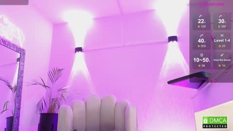 Paula Toro  online show from February 20, 2025, 2:24 pm