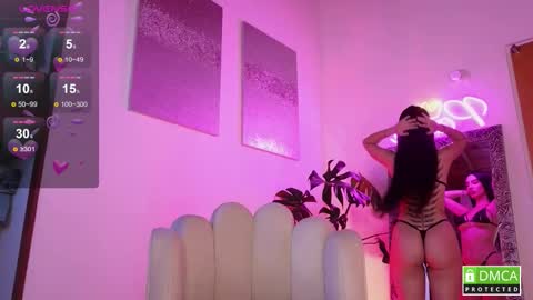 Paula Toro  online show from September 13, 2025, 11:43 am