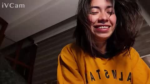 Snapshot of paulette_diaz_ chatting on February 27, 2026, 3:17 am Pau online show from February 27, 2026, 3:17 am