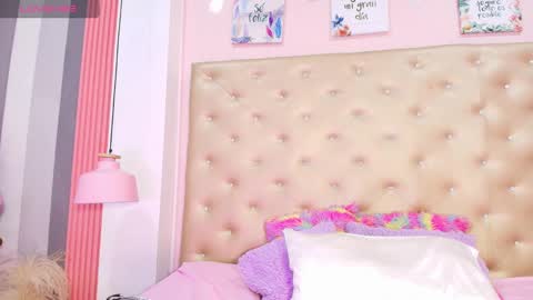 PaulinaSaennz online show from February 6, 2025, 12:26 pm