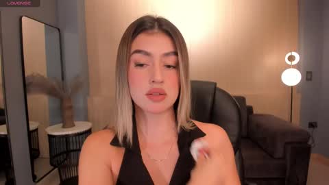 Snapshot of paulinasantosx chatting on March 11, 2025, 7:03 pm Paulina Santos online show from March 11, 2025, 7:03 pm