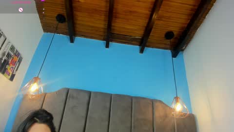 paulinasilver online show from April 23, 2026, 1:24 pm