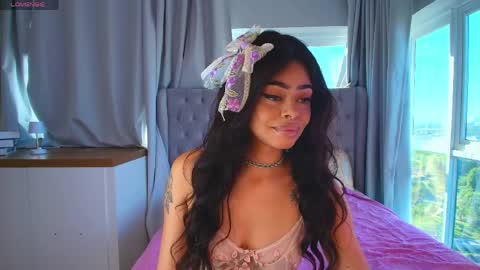 paulinne_clark online show from March 29, 2026, 7:25 pm