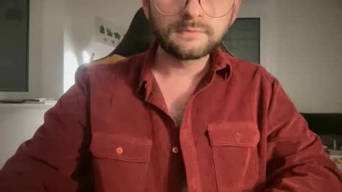 love bush online show from April 3, 2026, 8:07 pm