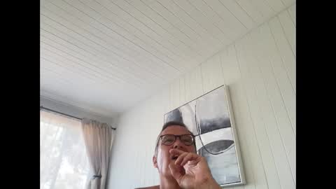 paulwill2377 online show from September 15, 2025, 6:19 pm