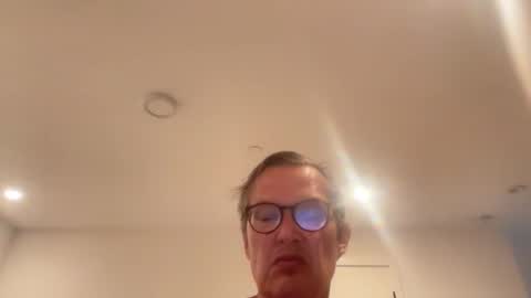 paulwill2377 online show from April 1, 2026, 6:49 pm