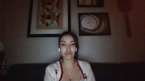 Paulina Ruiz online show from March 3, 2025, 9:33 am