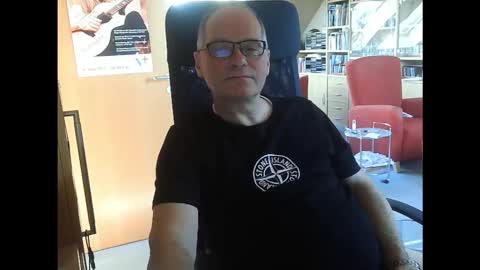 Pavlov aka Peter online show from November 6, 2025, 8:37 am