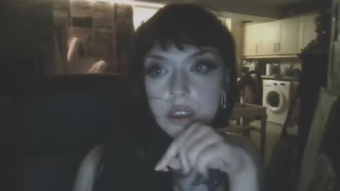 pawggersgoth online show from October 11, 2025, 4:12 am