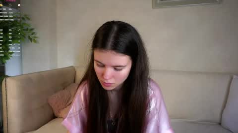 Snapshot of pazrapacki chatting on April 24, 2026, 2:14 am Beautiful Mila online show from April 24, 2026, 2:14 am