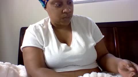 Snapshot of pcaring86 chatting on March 19, 2026, 12:42 pm pcaring86 online show from March 19, 2026, 12:42 pm