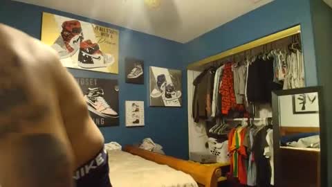 Phenomenal online show from October 18, 2025, 12:39 pm