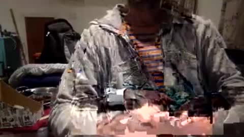 pea23 online show from November 3, 2025, 6:42 pm