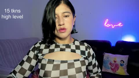 Snapshot of peach_paradisee chatting on January 21, 2025, 3:15 am S online show from January 21, 2025, 3:15 am