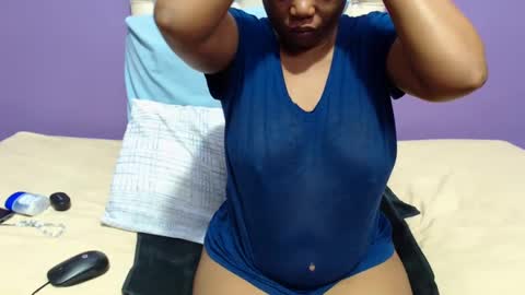 Snapshot of peachassxx chatting on February 16, 2025, 5:04 am peachy online show from February 16, 2025, 5:04 am