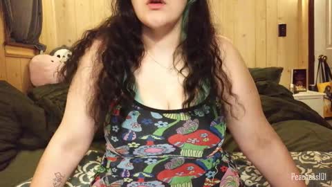 Peachess online show from December 23, 2025, 12:52 am