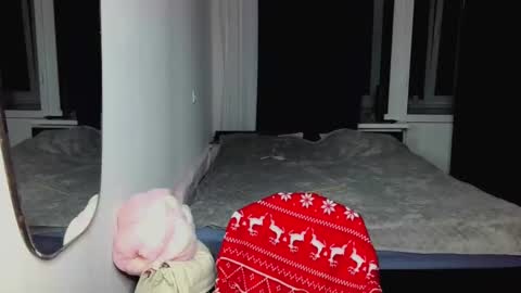 Peachy online show from January 18, 2025, 2:36 am