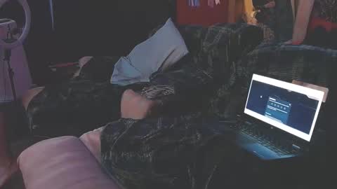 Snapshot of peachycream2017 chatting on February 9, 2025, 4:57 am Peachycream2017 online show from February 9, 2025, 4:57 am